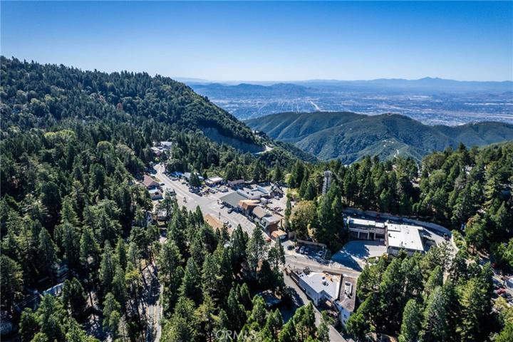 23342 Seeley Way, Crestline, California 92325