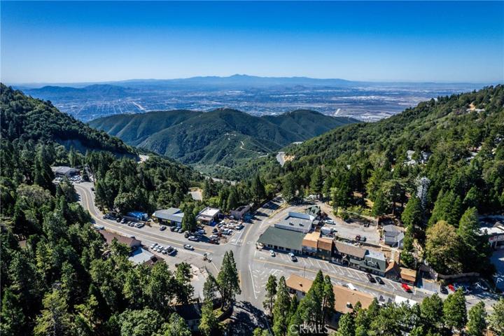 23342 Seeley Way, Crestline, California 92325
