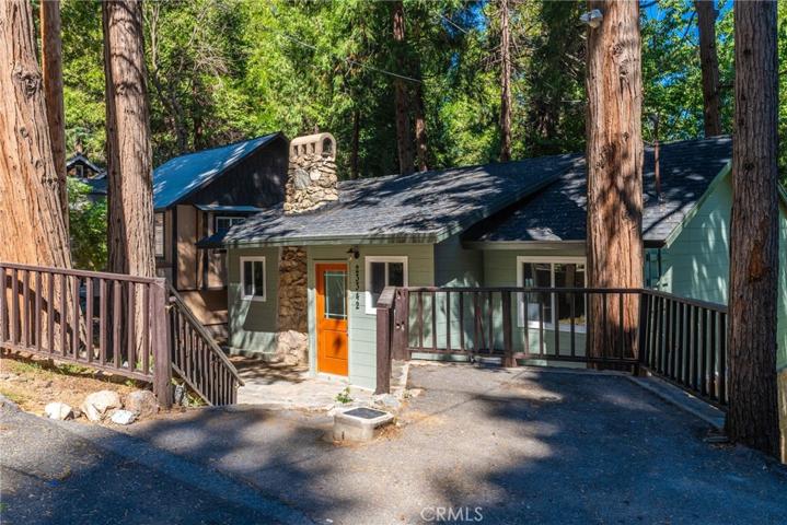 23342 Seeley Way, Crestline, California 92325