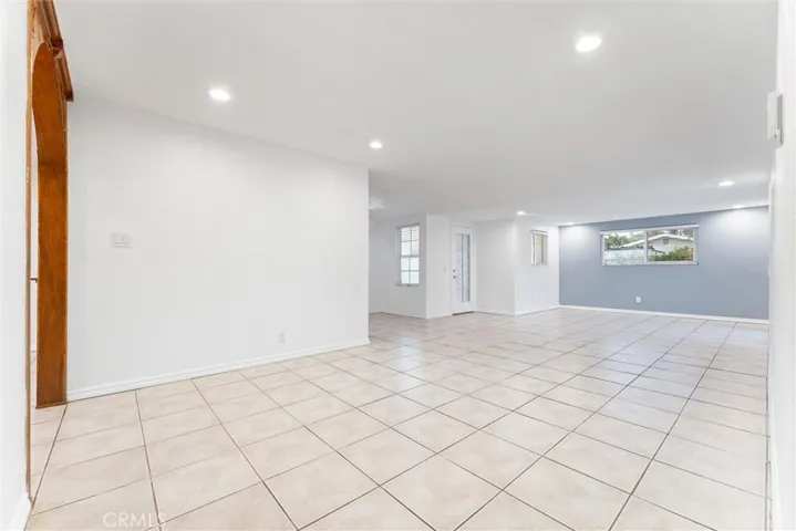 Light and bright, recessed lighting