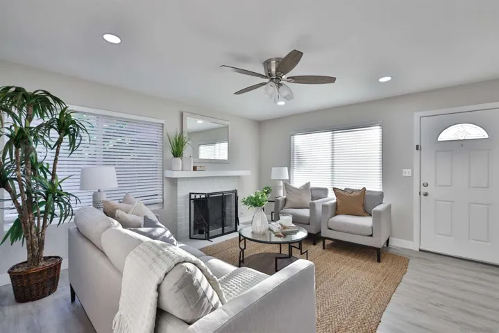 11379 Vela Dr, San Diego, California 92126
