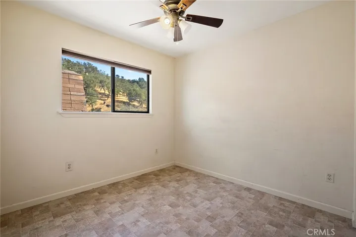garage room 1