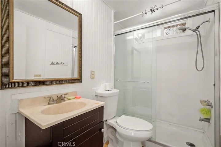 2nd bathroom