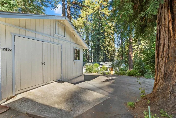 17897 Mozelle Court, Los Gatos, California 95033