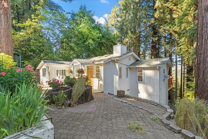 17897 Mozelle Court, Los Gatos, California 95033