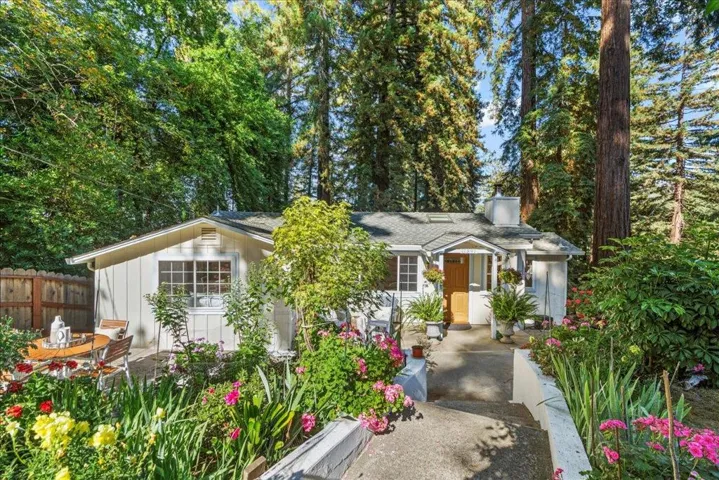 17897 Mozelle Court, Los Gatos, California 95033
