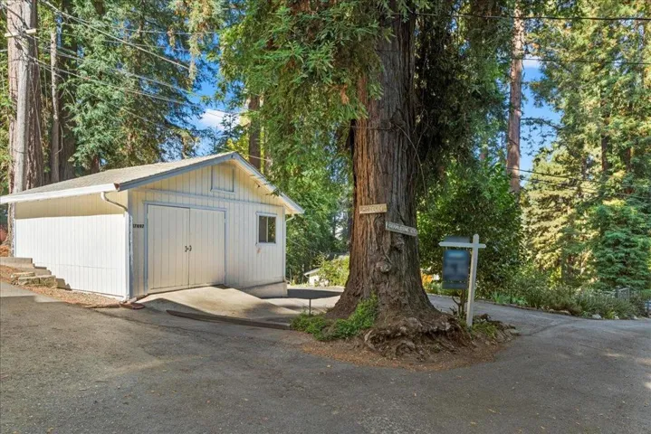 17897 Mozelle Court, Los Gatos, California 95033