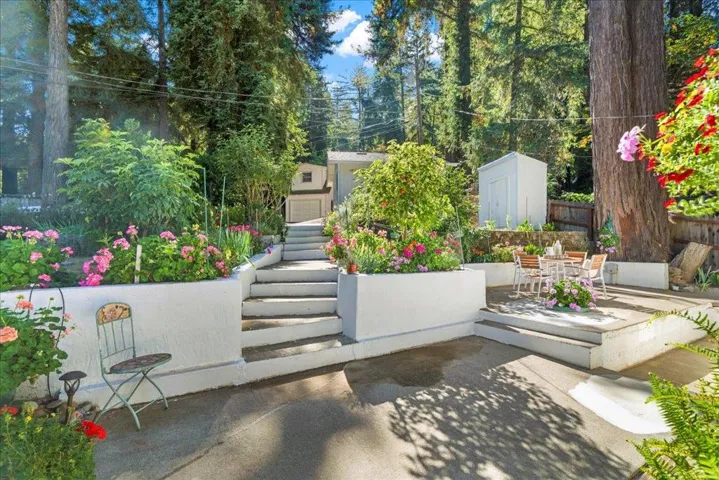 17897 Mozelle Court, Los Gatos, California 95033