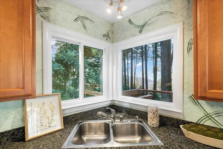 17897 Mozelle Court, Los Gatos, California 95033