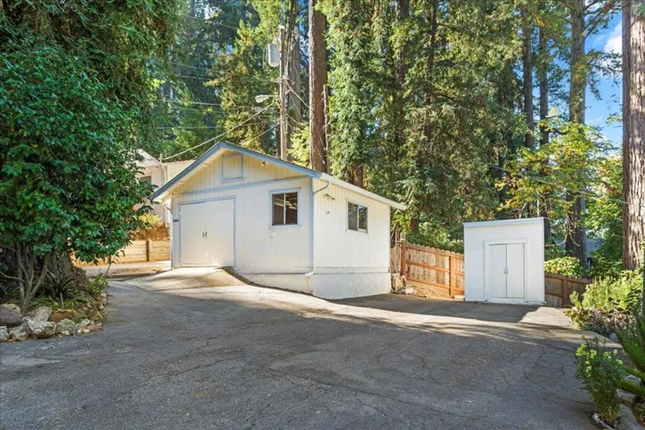 17897 Mozelle Court, Los Gatos, California 95033