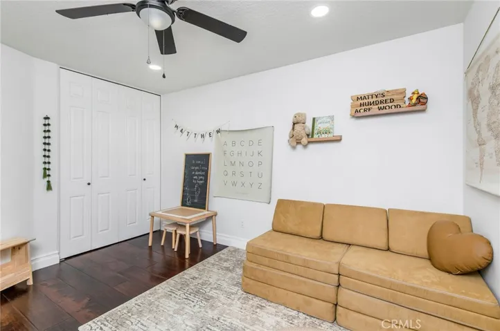 9736 Willow Glenn Circle, North Tustin, California 92705