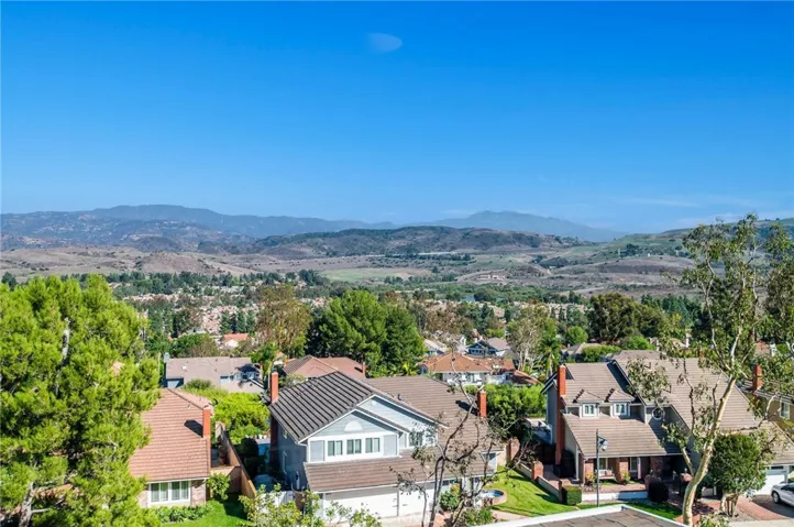 view overlooking Peter's Canyon, the reservoir, to Saddleback Mountain and beyond...