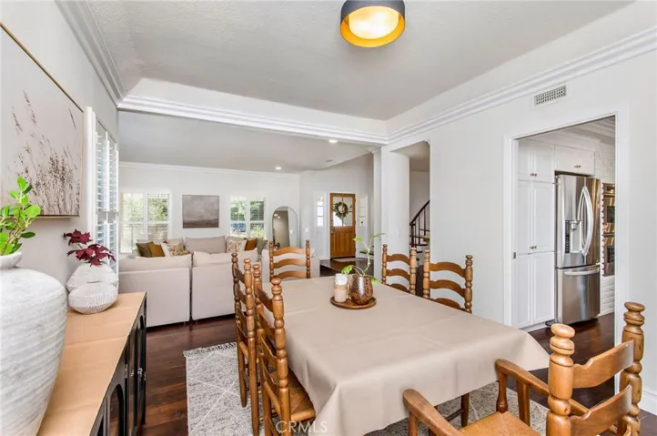 9736 Willow Glenn Circle, North Tustin, California 92705