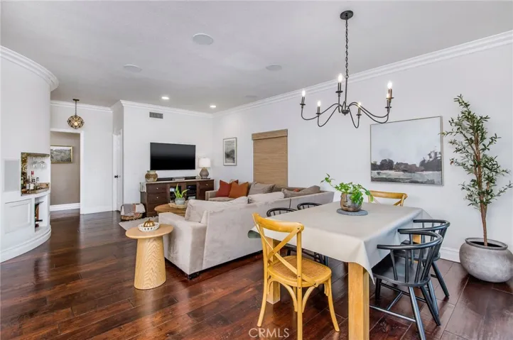 9736 Willow Glenn Circle, North Tustin, California 92705