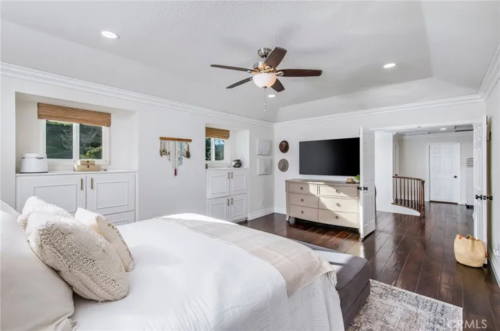 9736 Willow Glenn Circle, North Tustin, California 92705
