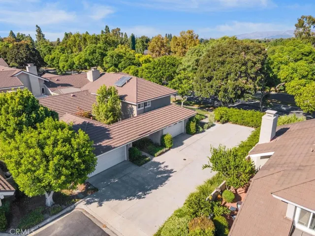 2 Willowgrove, Irvine, California 92604