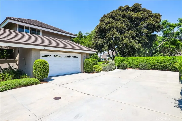 2 Willowgrove, Irvine, California 92604