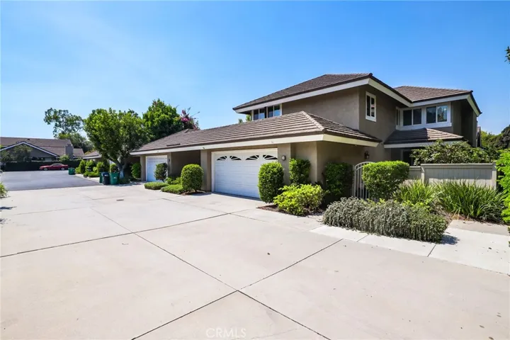 2 Willowgrove, Irvine, California 92604