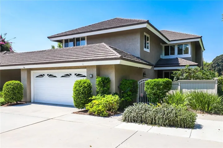 2 Willowgrove, Irvine, California 92604