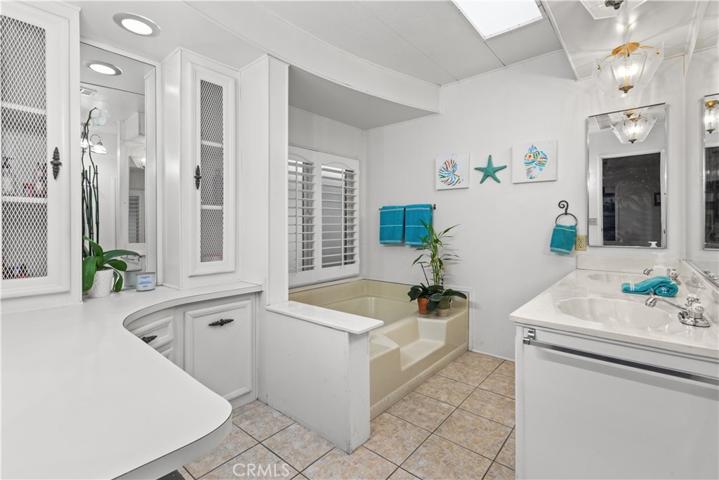 Primary bathroom, garden tub and make-up vanity