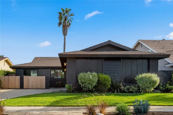 4740 Fir Avenue, Seal Beach, California 90740