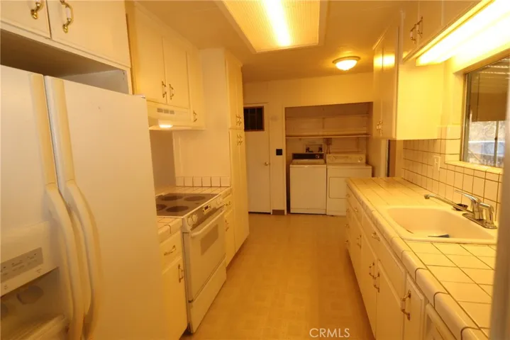 13201 Sampson Drive, Clearlake, California 95424