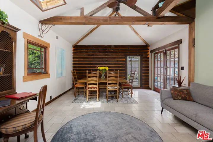 Family Room/Dining Area (Can be used as Flexible Space)