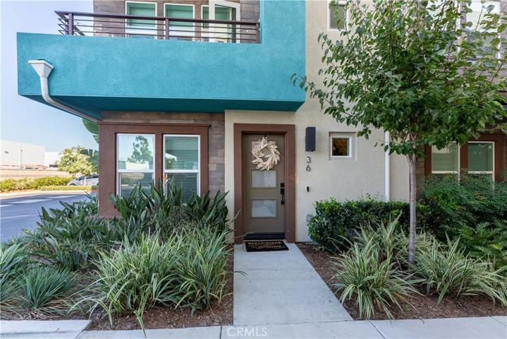 Front Door, corner lot
