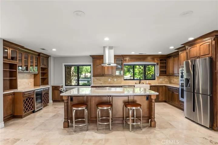 2381 N Euclid Avenue, Upland, California 91784
