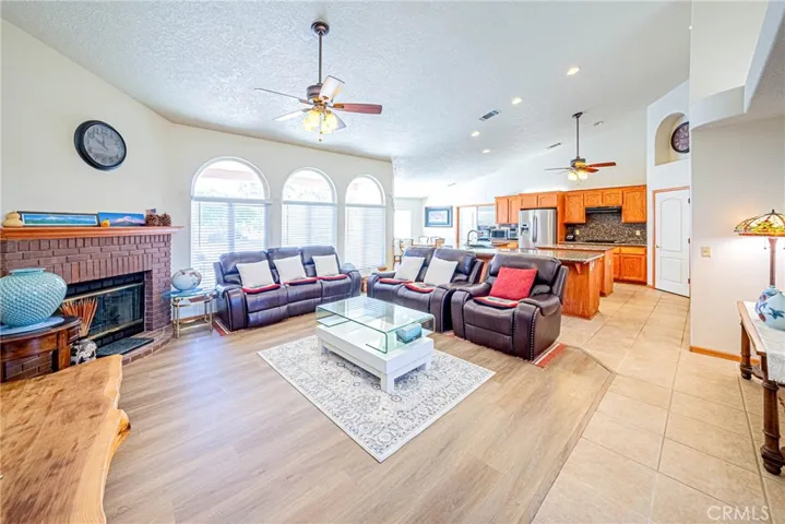 15813 Willow Street, Hesperia, California 92345