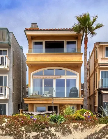 61 A Surfside, Surfside, California 90743