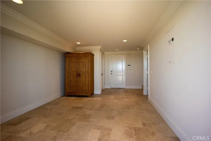 large beach room perfect for a pull out sofa