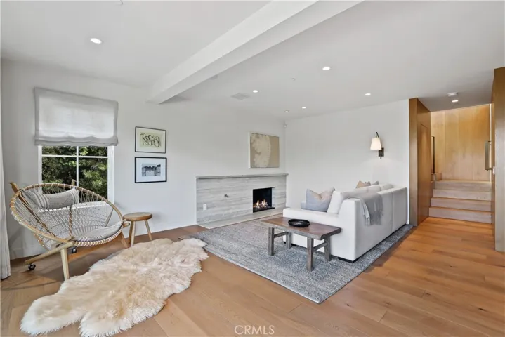 515 Poplar Street, Laguna Beach, California 92651