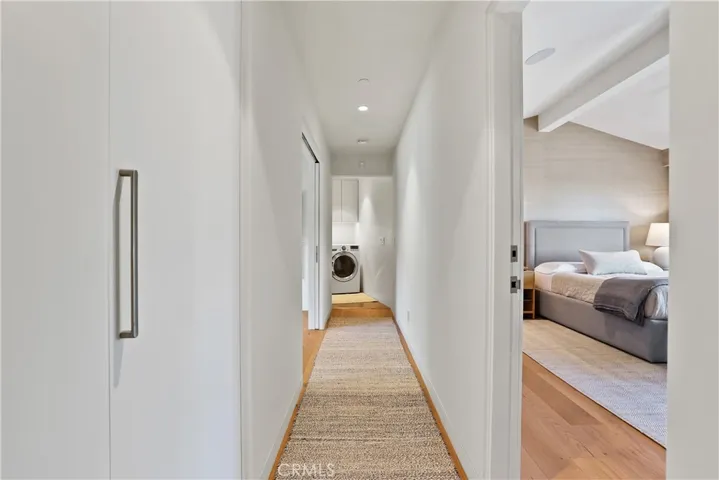 515 Poplar Street, Laguna Beach, California 92651