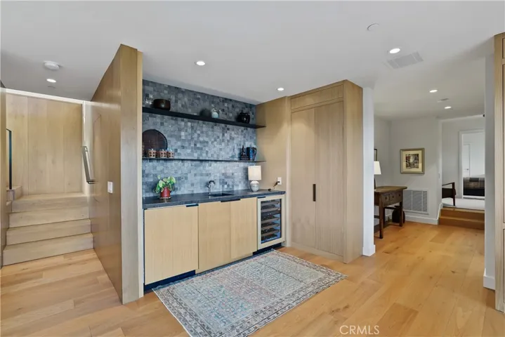 515 Poplar Street, Laguna Beach, California 92651