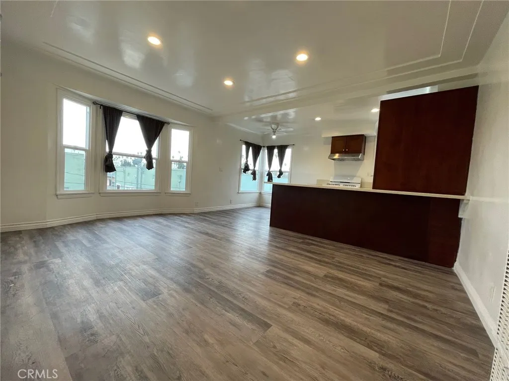 3968 Arlington Avenue, Los Angeles, California 90008 home-pic-2