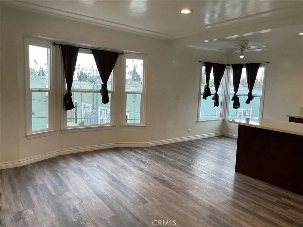 3968 Arlington Avenue, Los Angeles, California 90008 home-pic-1