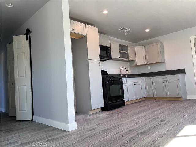 8898 Emerald Unit 2, Fontana, California 92335