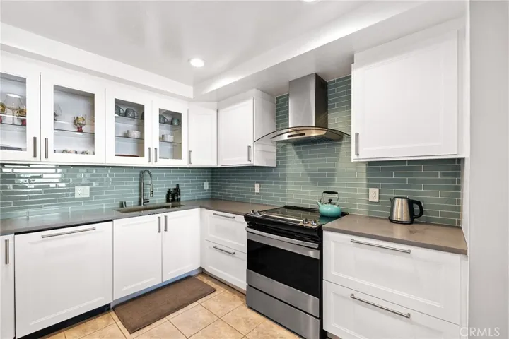 3200 La Rotonda Drive 113, Rancho Palos Verdes, California 90275