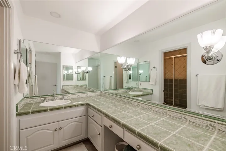 3200 La Rotonda Drive 113, Rancho Palos Verdes, California 90275