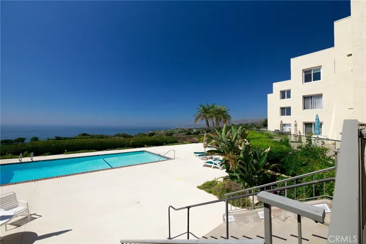 3200 La Rotonda Drive 113, Rancho Palos Verdes, California 90275