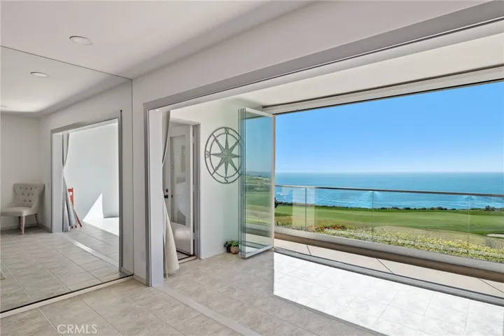 3200 La Rotonda Drive 113, Rancho Palos Verdes, California 90275