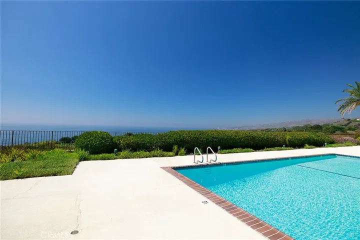 3200 La Rotonda Drive 113, Rancho Palos Verdes, California 90275