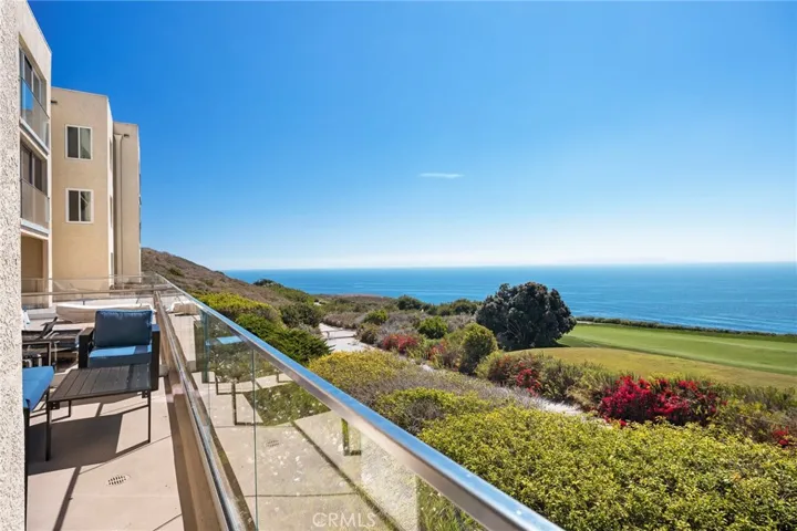 3200 La Rotonda Drive 113, Rancho Palos Verdes, California 90275