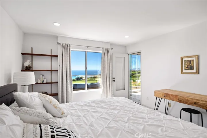 3200 La Rotonda Drive 113, Rancho Palos Verdes, California 90275