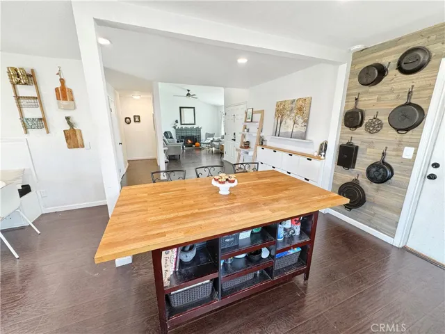 7211 Auld Street, Riverside, California 92503