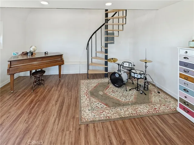 Outbuilding Main Floor