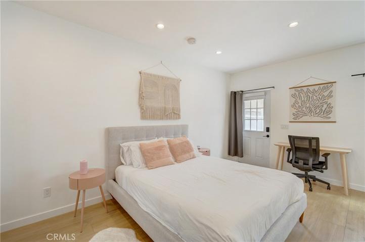2001 S Spaulding Avenue, Los Angeles, California 90016