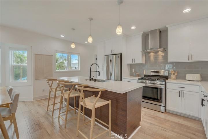 2001 S Spaulding Avenue, Los Angeles, California 90016