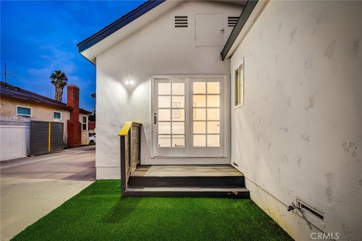 2001 S Spaulding Avenue, Los Angeles, California 90016